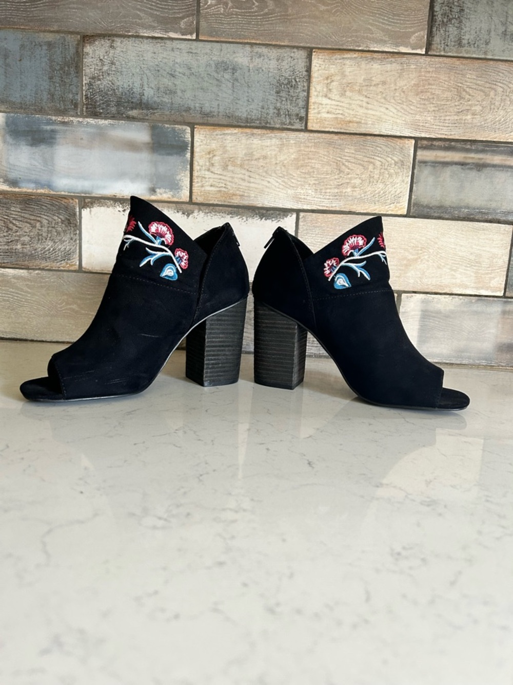 Carlos by Carlos Santana Black Faux Suede Floral Embroidered Peep-Toe Booties - Picture 8 of 16